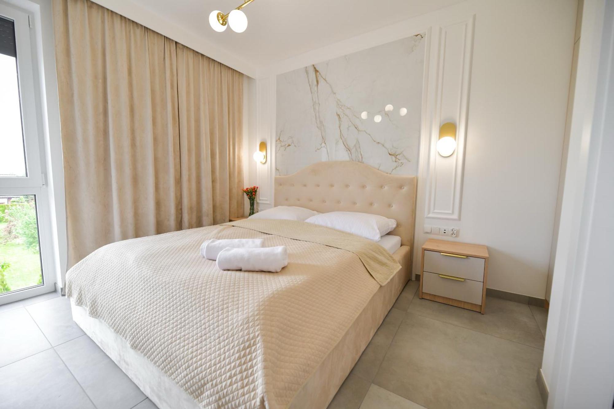 Sloneczne Wzgorze Zator Apartment ภายนอก รูปภาพ