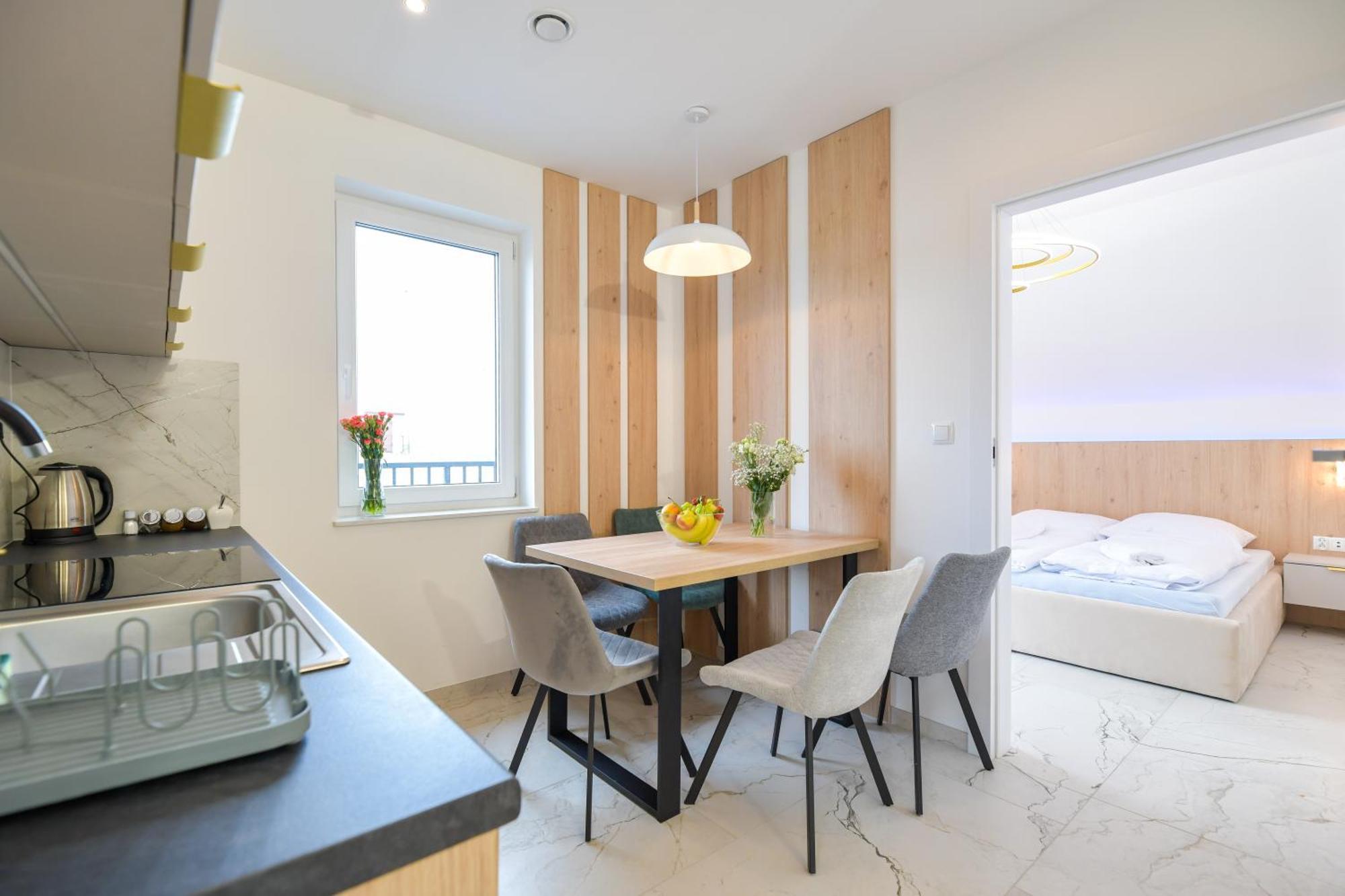 Sloneczne Wzgorze Zator Apartment ภายนอก รูปภาพ